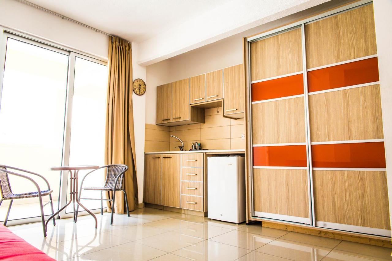 Efi Hotel Apts Agia Napa Exterior foto
